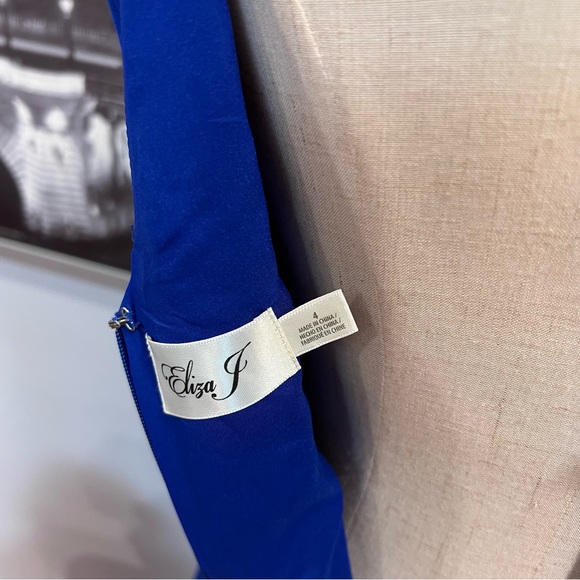 Eliza J Sleeveless Cascading Ruffle Front Gown - Blue - New With Tag - Reemoly - Picture 16 of 16